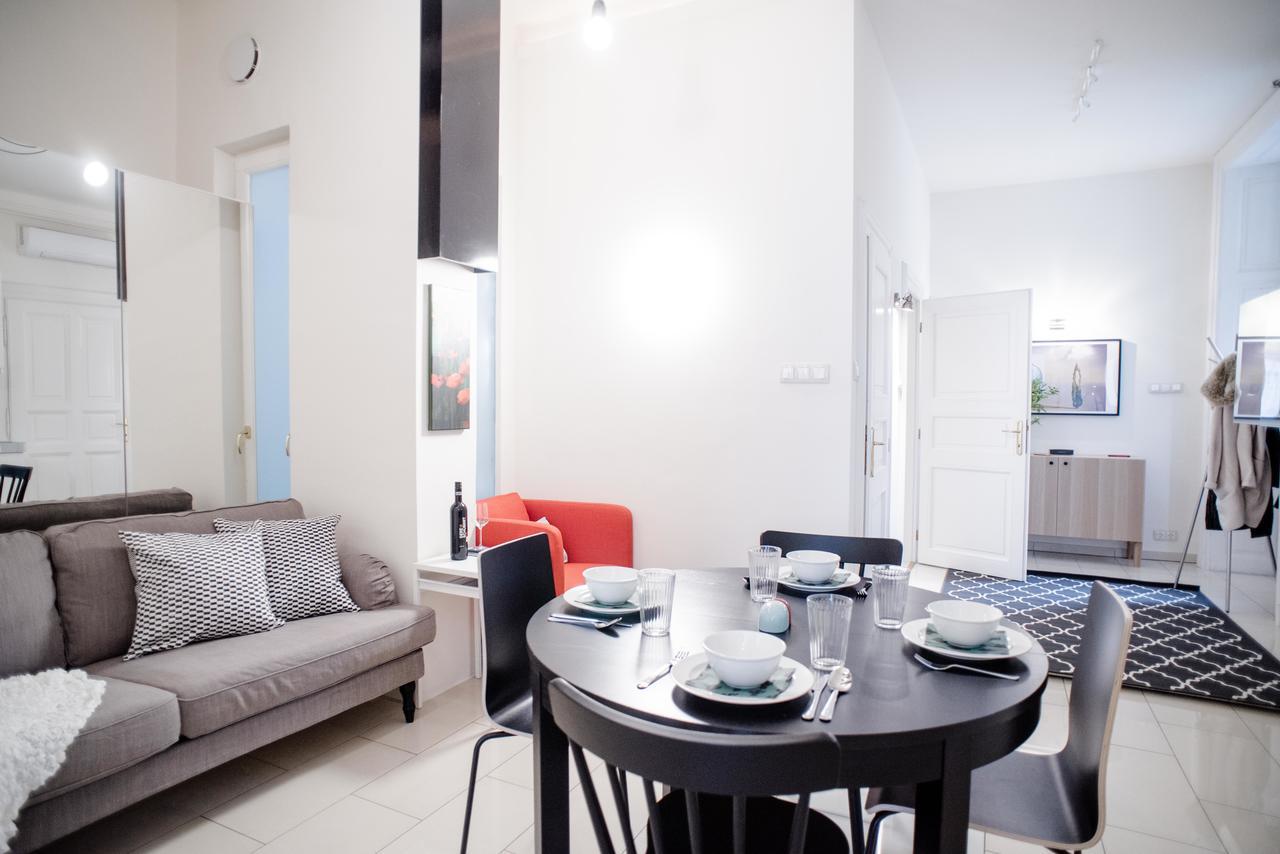 Fine Trees Apartment Budapest Esterno foto